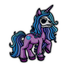 Load image into Gallery viewer, Izzy Pony Skull
